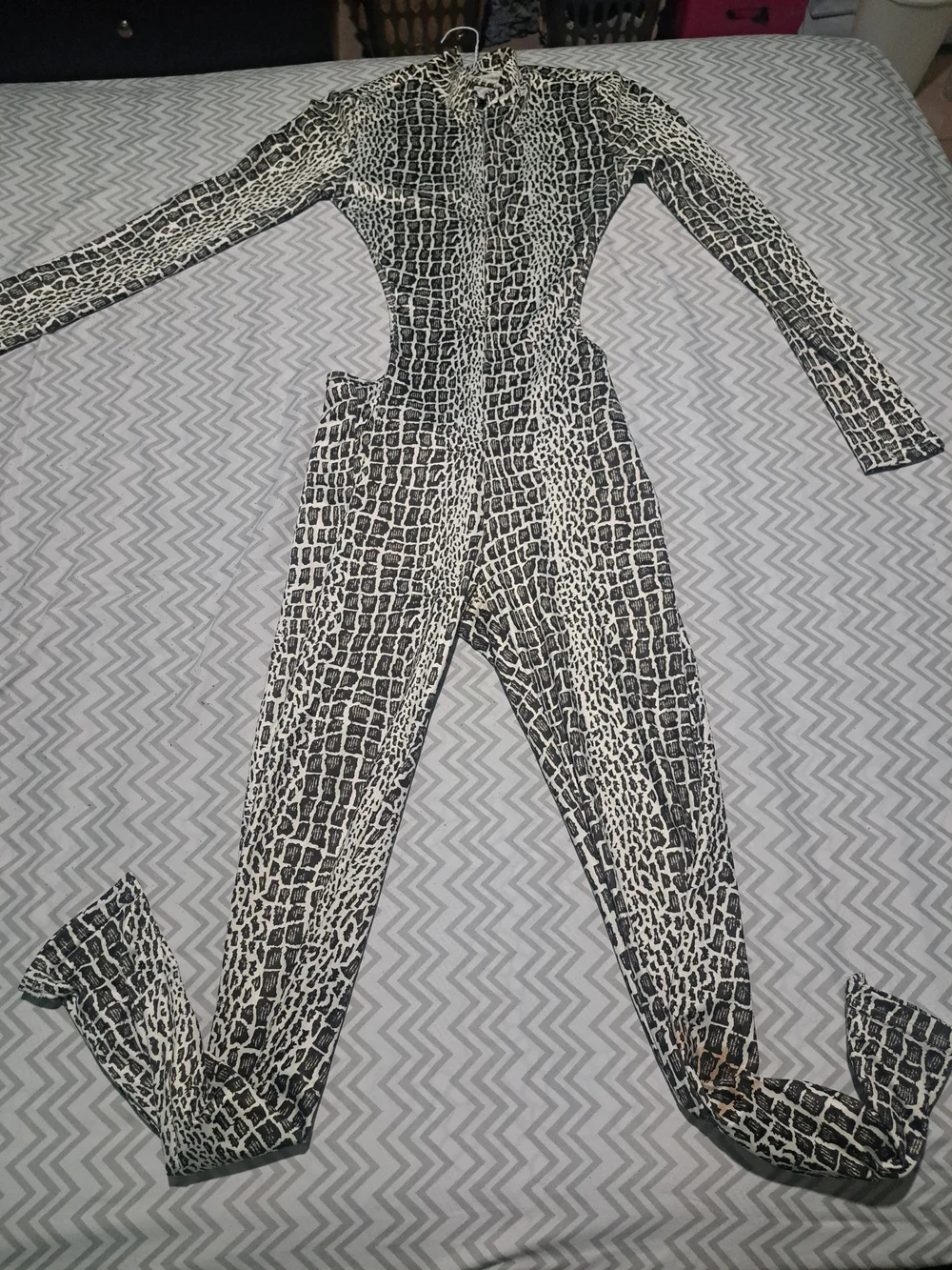 Long-Sleeve Black & White Patterned Zip-Front Jumpsuit